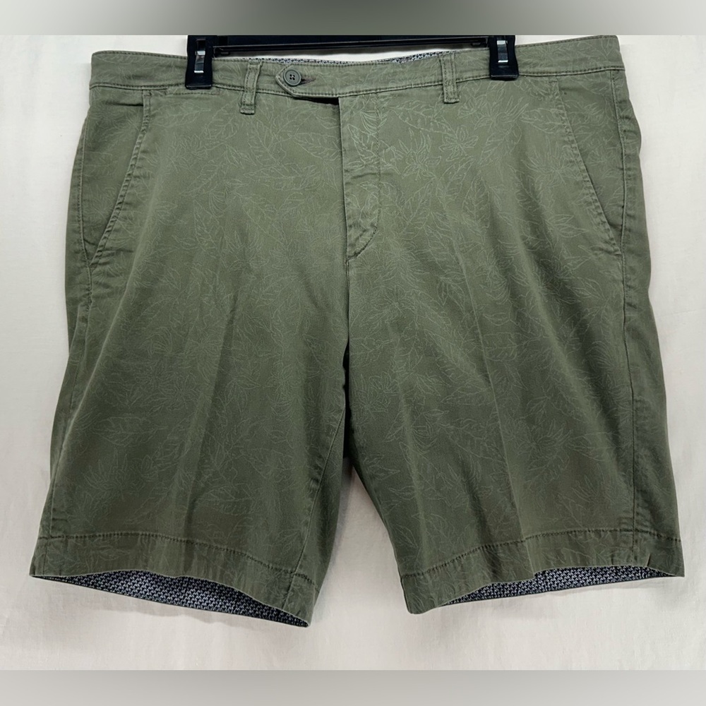 Ted Baker Shorts Mens Size 36R Chino Green Floral Flat Front Preppy Casual Golf